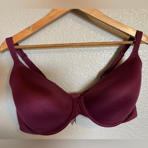 Victoria’s Secret lined perfect coverage bra size 40DD